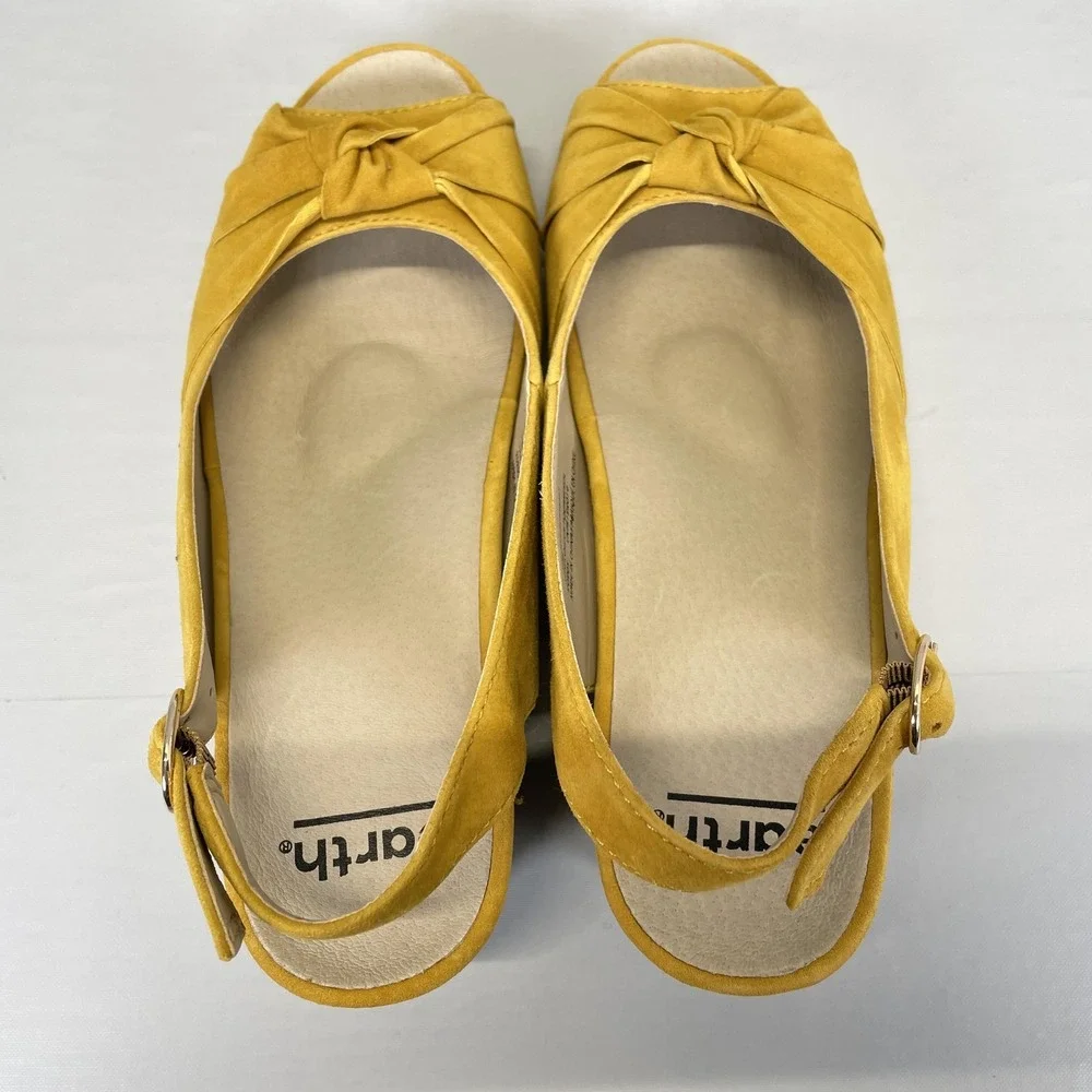 Earth Thara Bermuda Espadrille Wedge Sandals Womens Size 7 Yellow Slingback Shoe